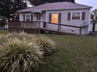 34 Central Ave, Tullahoma, TN 37388