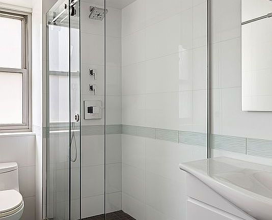 5th image of 2 5th Ave APT 4O