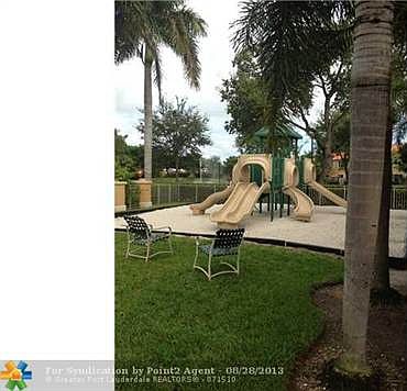 4th image of 4905 Spinnaker Dr #4804