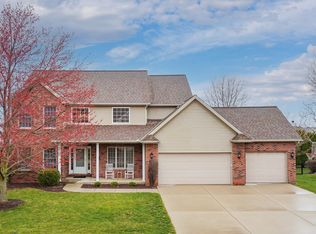 16 Conway Cir, Bloomington, IL 61704