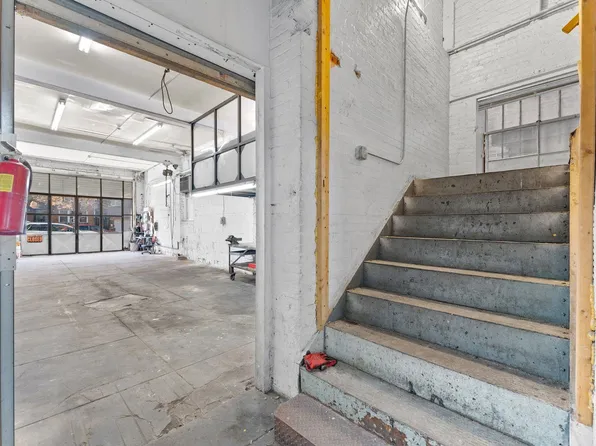 706 7th Street image 4 of 38