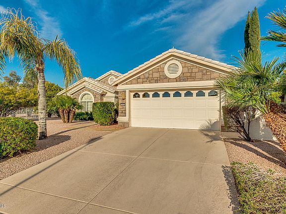 2nd image of 3465 N Snead Dr