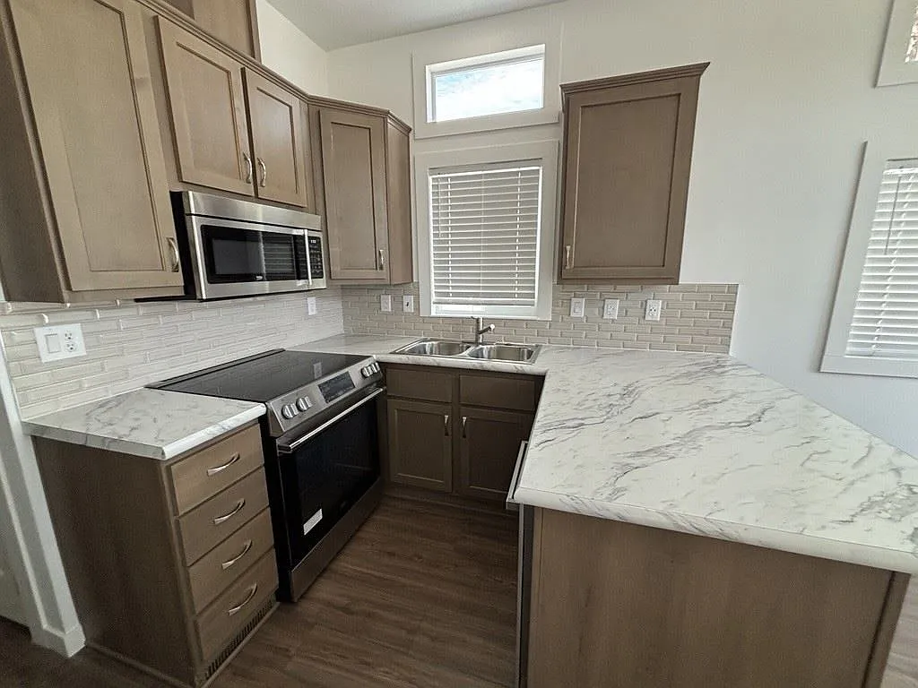 1 bed, 1.0 bath, 385 sqft, $1,099 — Photo 4