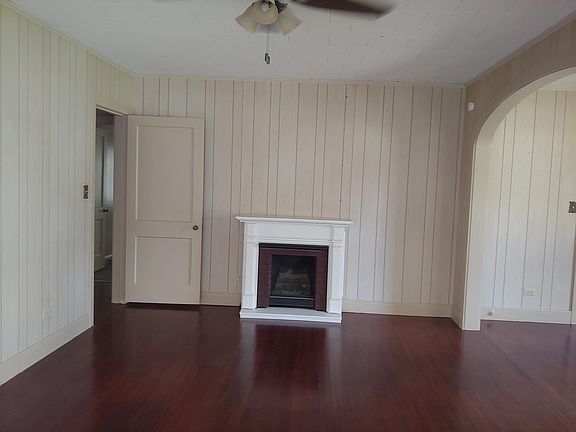 3rd image of 701 E Plaquemine St