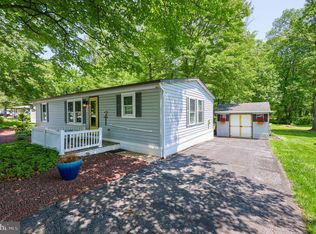 101 Maple Ave, Manheim, PA 17545