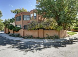 2912 Calle Grande NW, Albuquerque, NM 87104
