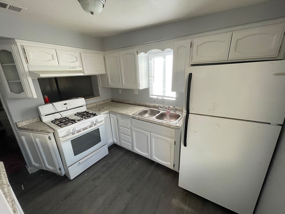 1st image of 1053 D St