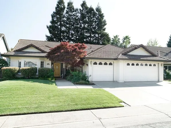 2070 Mann Dr, Yuba City, CA 95993