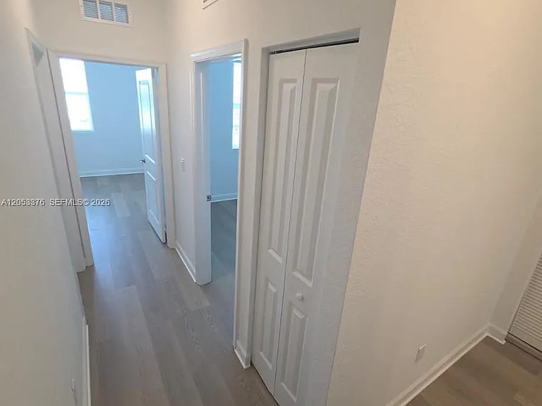 694 SE Lake Falls St — Photo 16