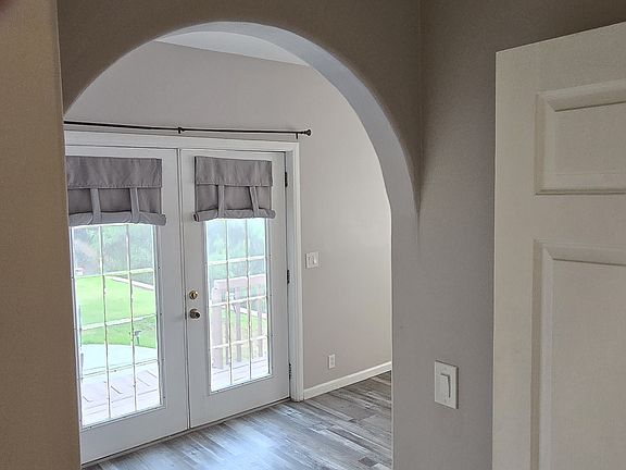 5th image of 687 Alosta Dr Unit A