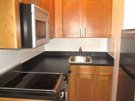 3rd image of 313 6th Ave APT 3B