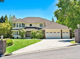 17 Silverhill Way, Lafayette, CA 94549