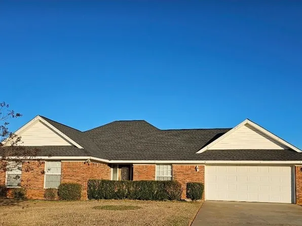 158 Hannah Rd, Daleville, AL 36322