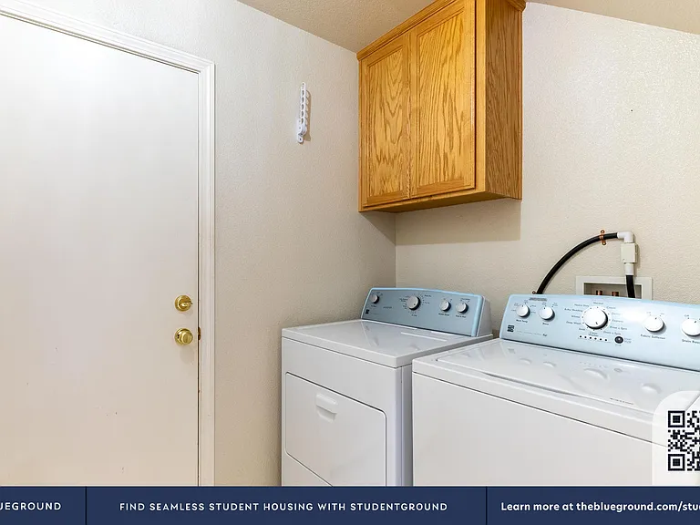Washer/Dryer in Apartment