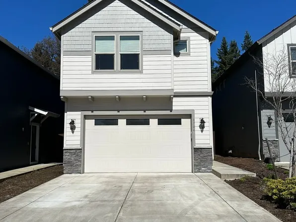 1704 NE 146th St, Vancouver, WA 98686