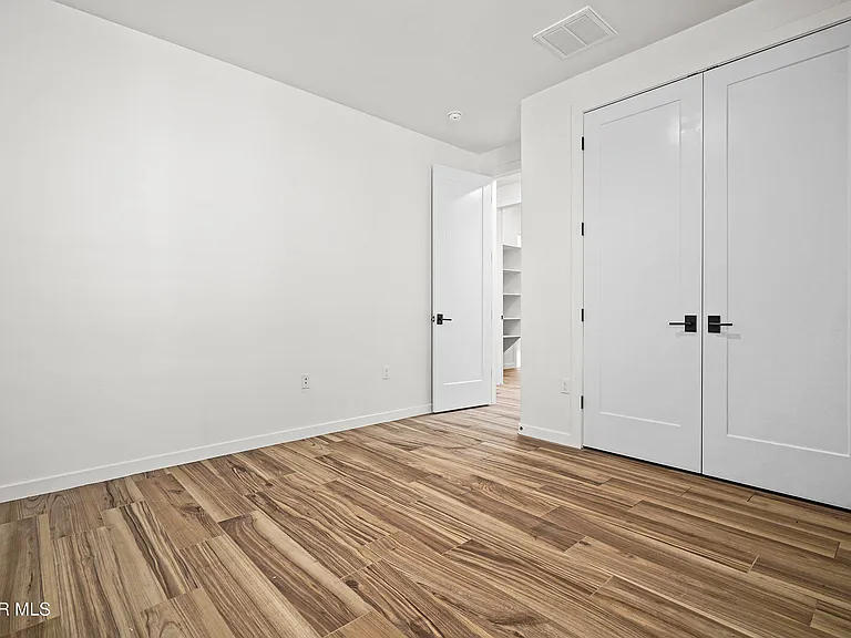 13637 Chepstow Ct — Photo 25