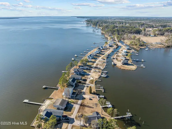 396 Queen Anne Drive, Bath, NC 27808