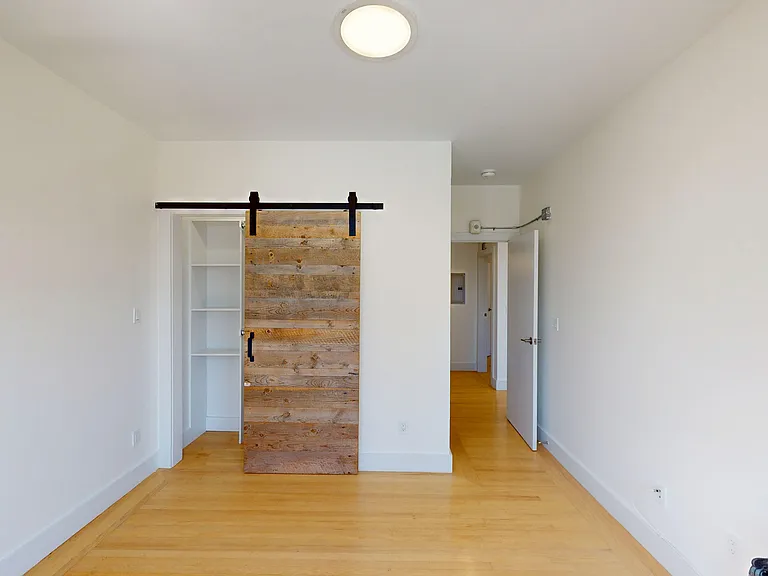 865 Sutter St #508 — Photo 8