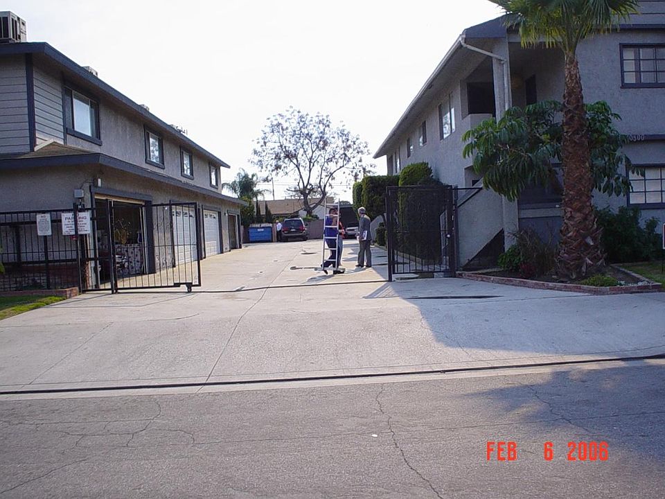 2nd image of 10502 Imperial Hwy APT B