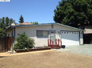 2990 Rodeo Ln, Livermore, CA 94550