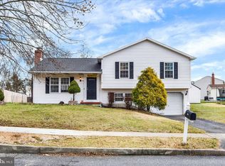 4613 Laurel Ridge Dr, Harrisburg, PA 17110