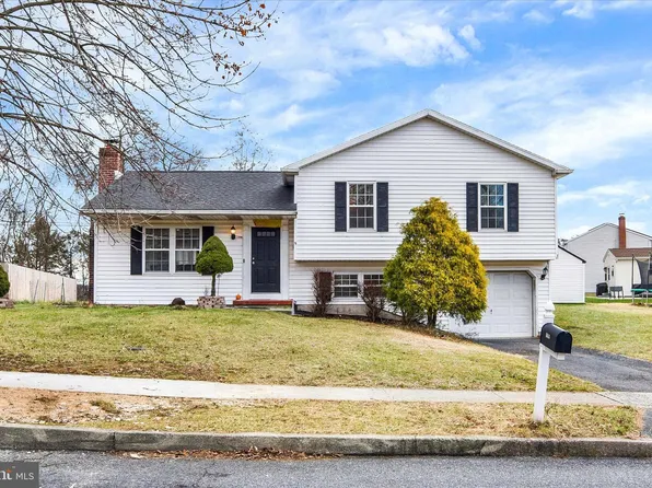 4613 Laurel Ridge Dr, Harrisburg, PA 17110