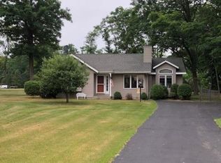 68 Rossman Cir, Hudson, NY 12534