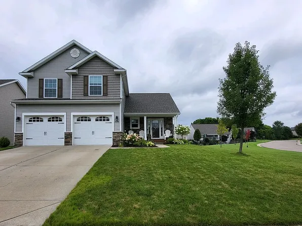 2596 Willowcrest Cir, Howell, MI 48843