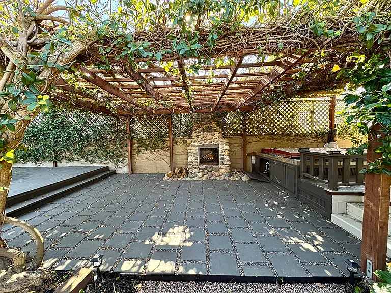 3306 Gibson Pl — Photo 9