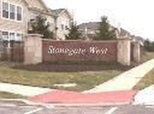 1140 Foxridge Ln, Aurora, IL 60502