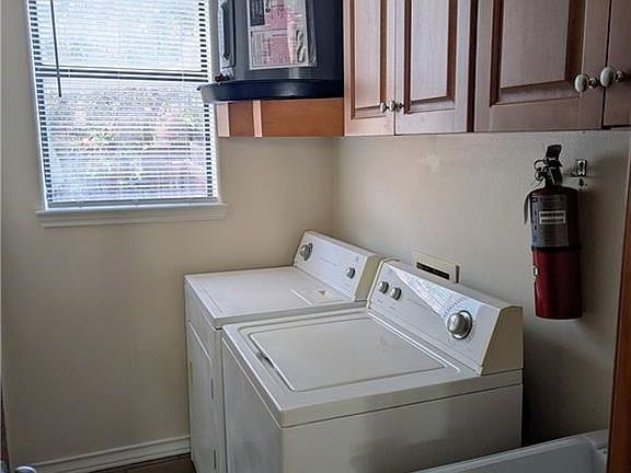 5th image of 401 S 49th St APT 3