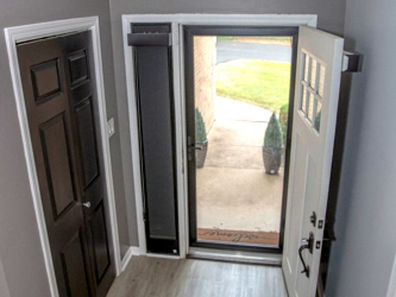 3rd image of 1647 Huntington Ct #1