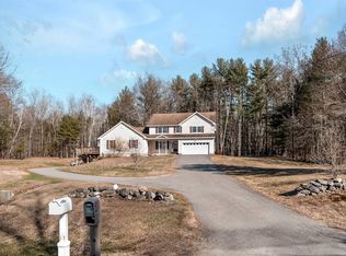 122 High Range Rd #B, Londonderry, NH 03053