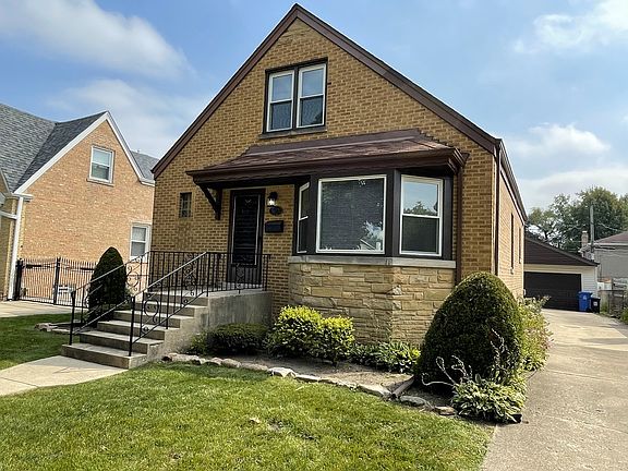 3rd image of 5031 N Odell Ave