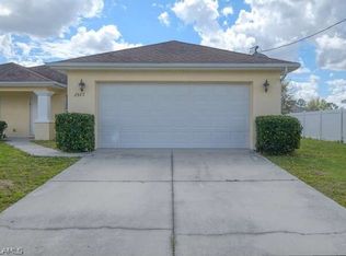 2927 4th St SW, Lehigh Acres, FL 33971