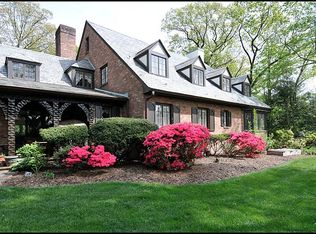 10 Saddle Ridge Rd, Ho Ho Kus, NJ 07423