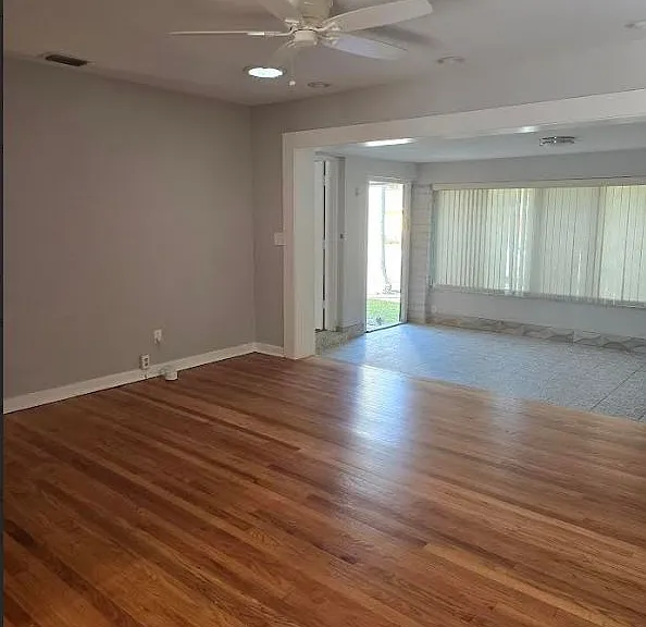 265 Mateo Way NE #1 — Photo 8