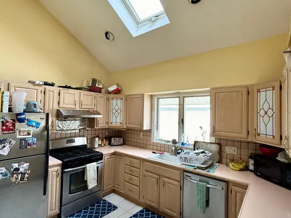 46 Hobart St #2, Brighton, MA 02135