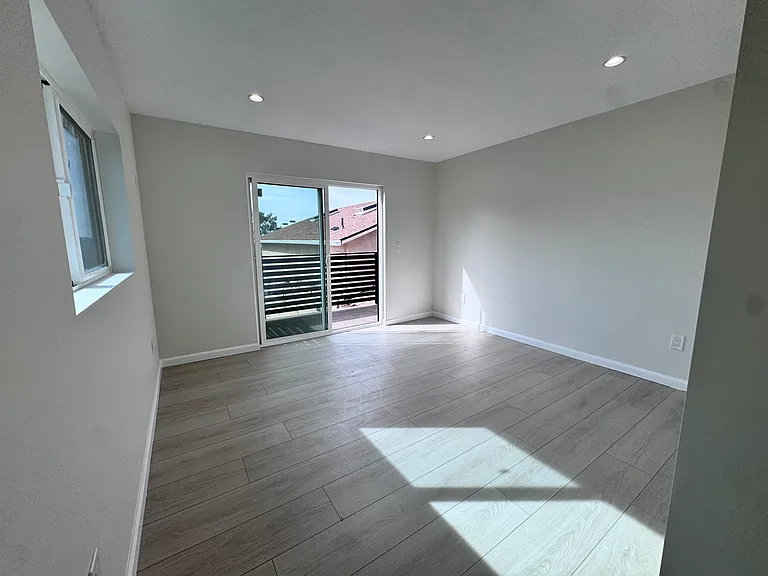 10789 Las Lunitas Ave #10787 — Photo 22