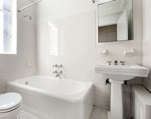 Rented by Central Park South Associates | media 21