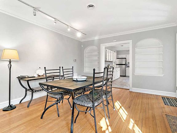 5th image of 2339 S Bonnie Brook Ln