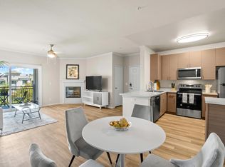 5925 Sycamore Canyon Blvd APT 74, Riverside, CA 92507