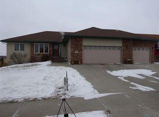 2617 E Sunrise Ct, Brandon, SD 57005