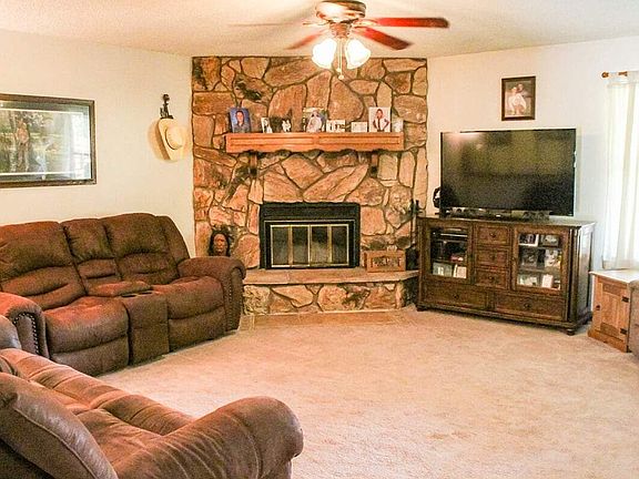 4th image of 3210 Encanto Dr