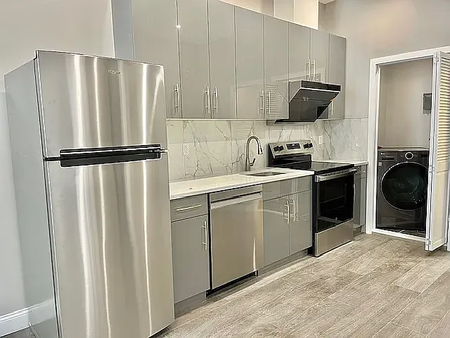 24 W 56th St #4 — Photo 4