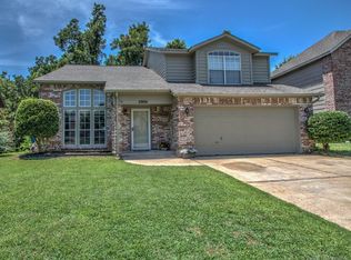 8908 E 100th St, Tulsa, OK 74133