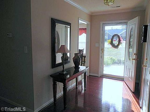 2nd image of 103 Kingwood Ct
