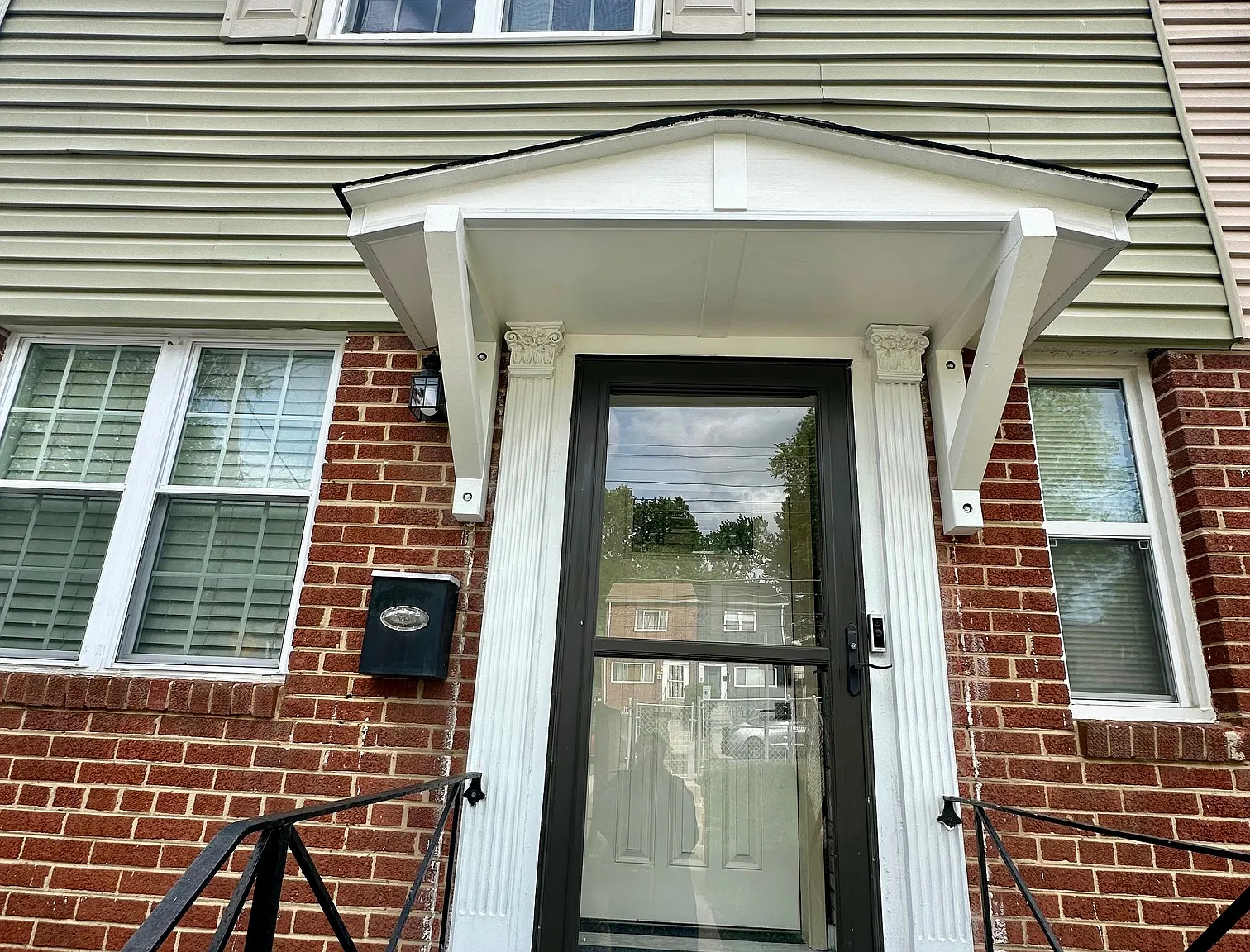 3 bed, 1.5 bath, 1088 sqft, $3,150 — Photo 3