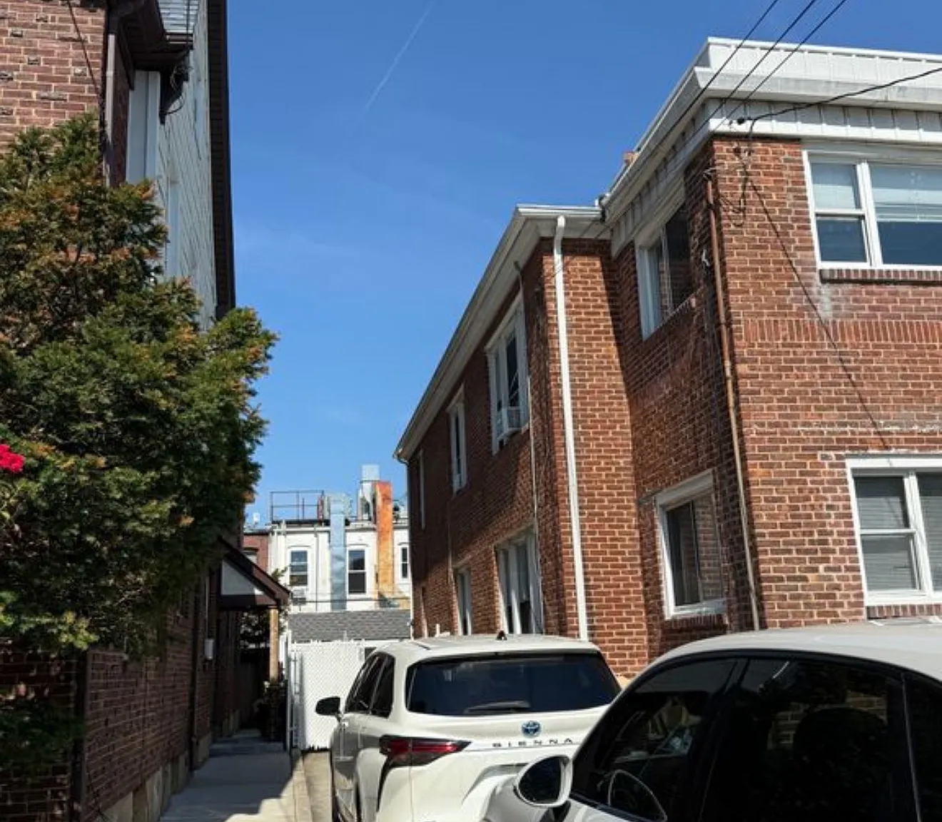 4 bed, 1700 sqft, $3,400 — Photo 4