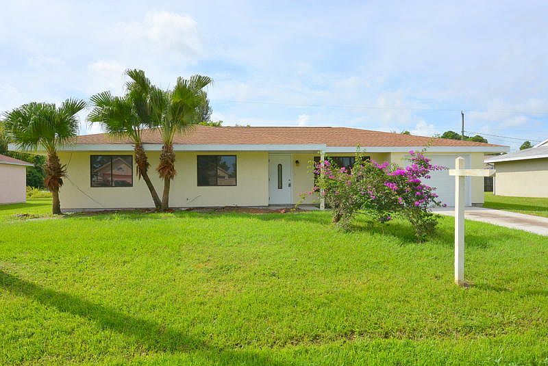 1st image of 782 SE Lighthouse Avenue